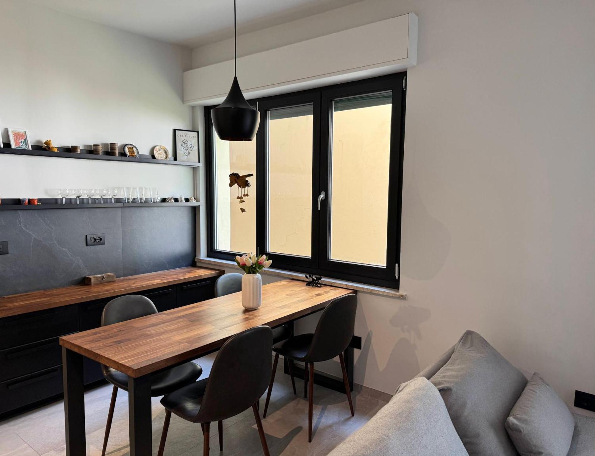 New Apartment In Historical Center Near Lake Riva del Garda Exterior photo
