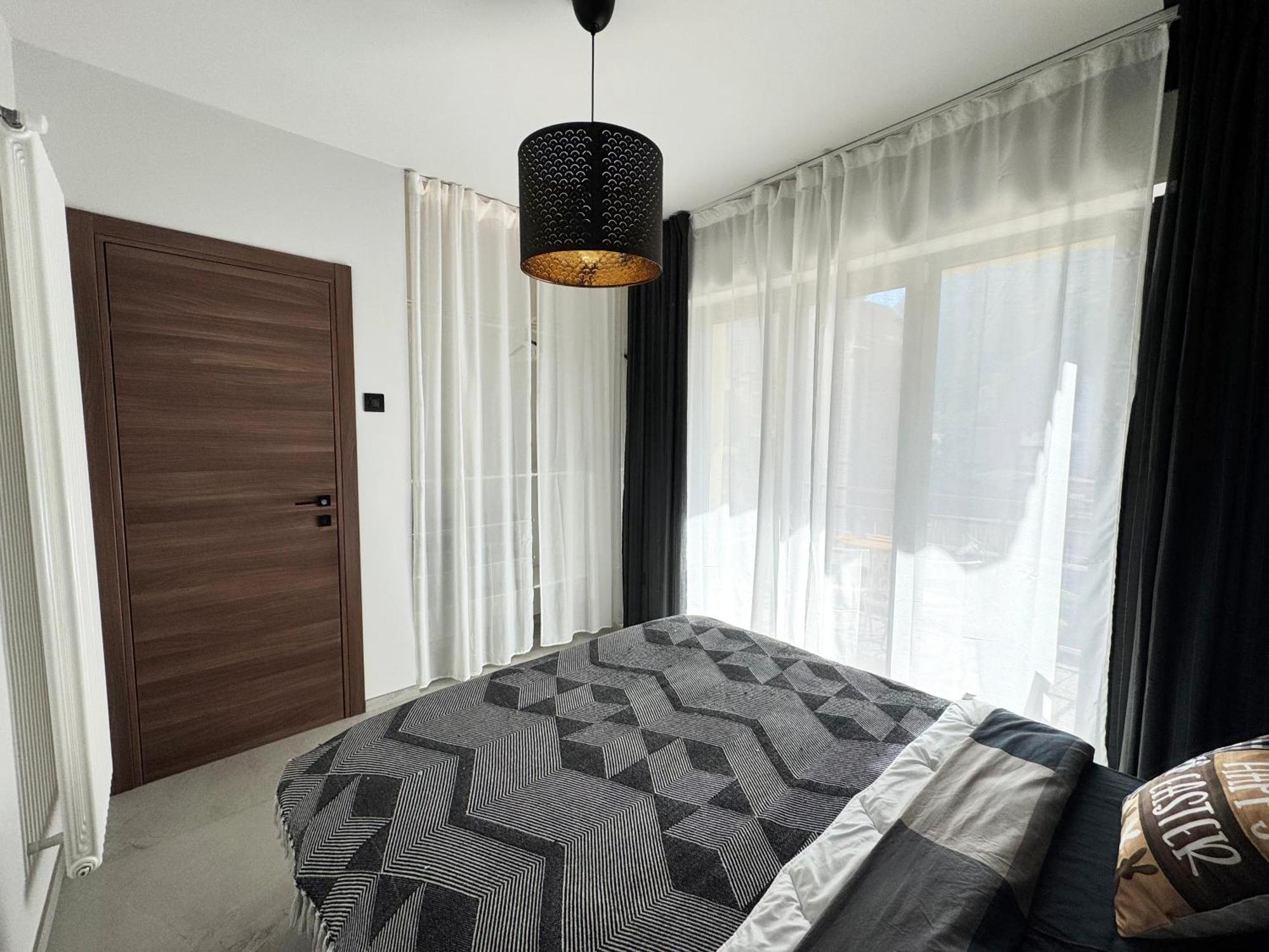 New Apartment In Historical Center Near Lake Riva del Garda Exterior photo